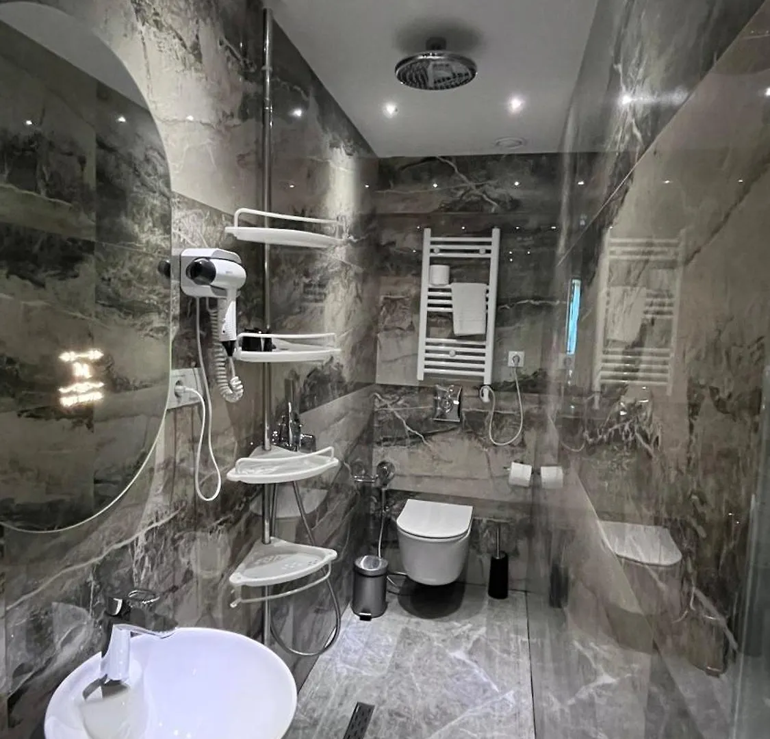 Hotel Grand In Old Town 第比利斯
