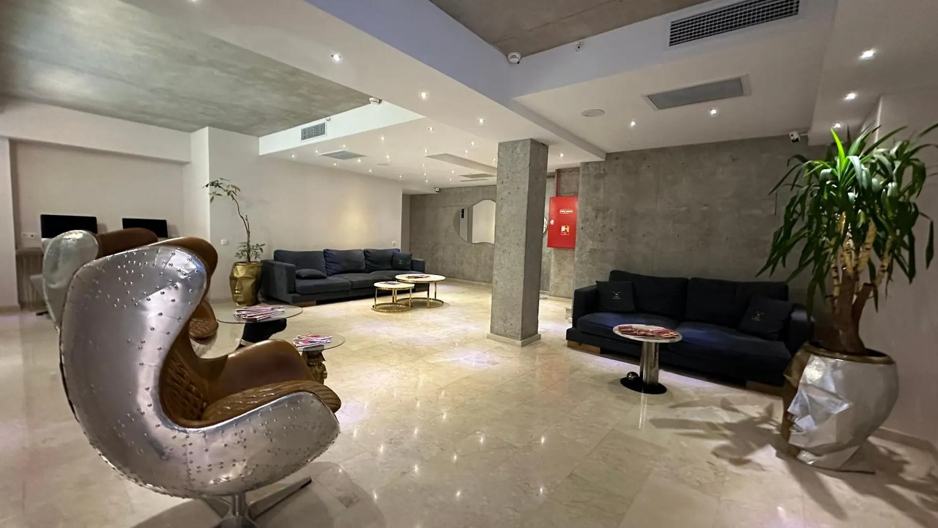 Hotel Grand In Old Town 第比利斯 4*,
